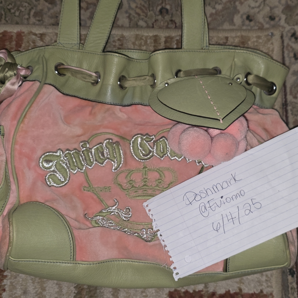 Juicy Couture Pink Shoulder Bag with Elegant Design